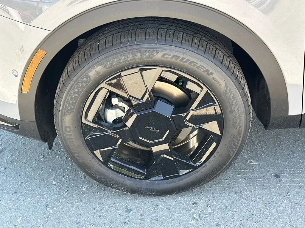 New 2026 Black Kia X-Line image 11