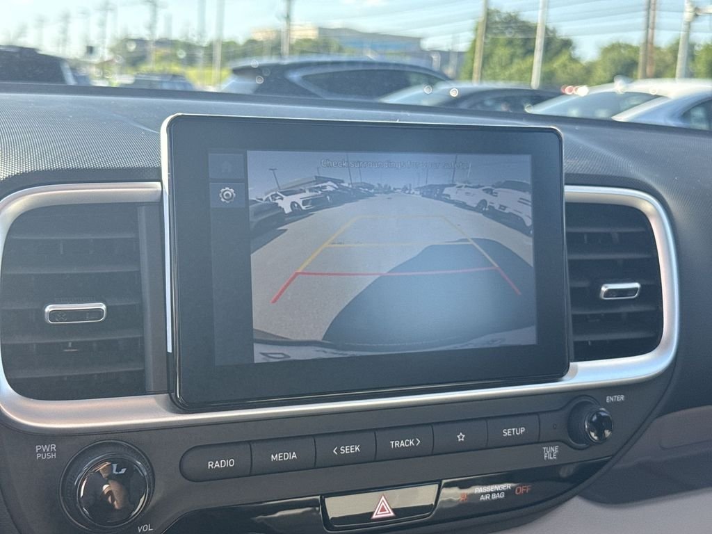 Used 2023 Black Hyundai SEL image 19