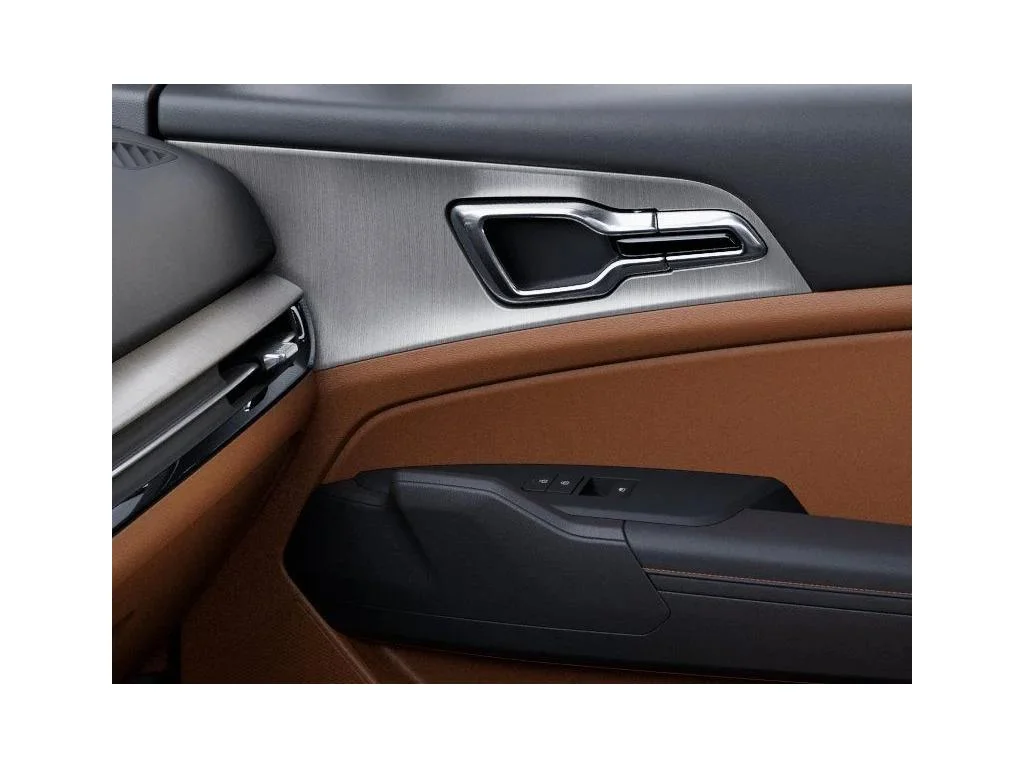 New 2027 Snow White Pearl Kia X-Line image 25