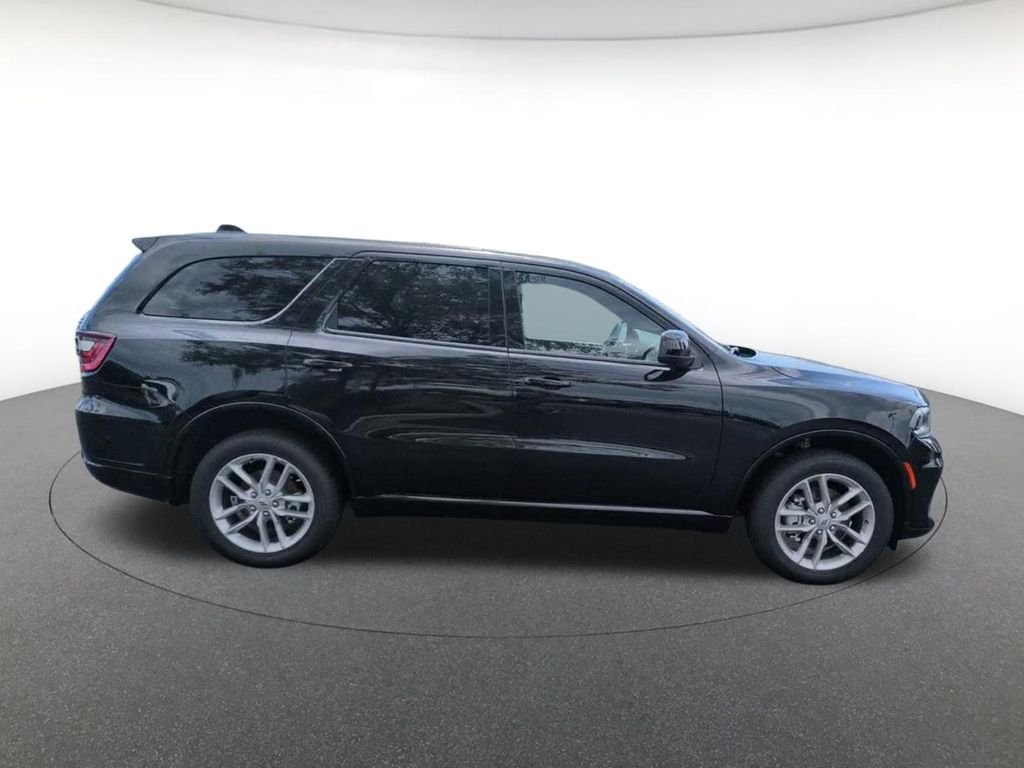 New 2026 Diamond Black Clear-Coat Exterior Paint Dodge GT image 5