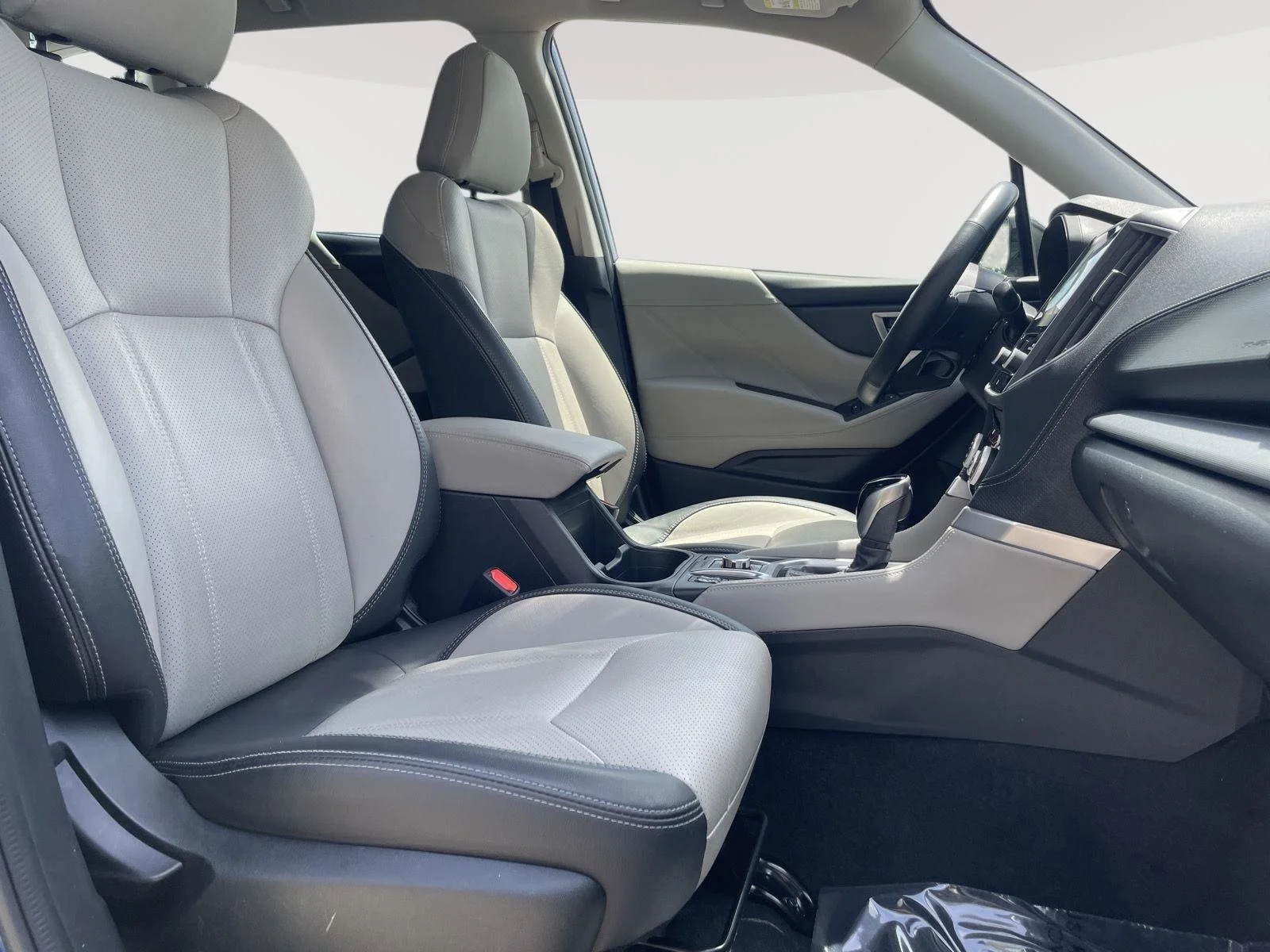 Used 2020 Horizon Blue Pearl Subaru Limited image 4