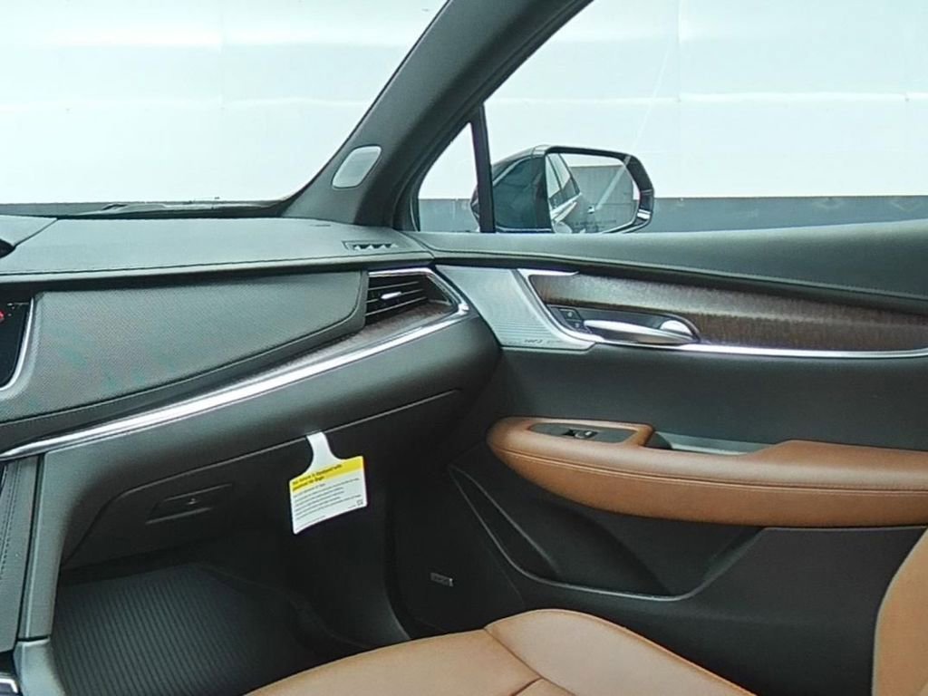 2025 Cadillac XT5 Premium Luxury - Photo 11