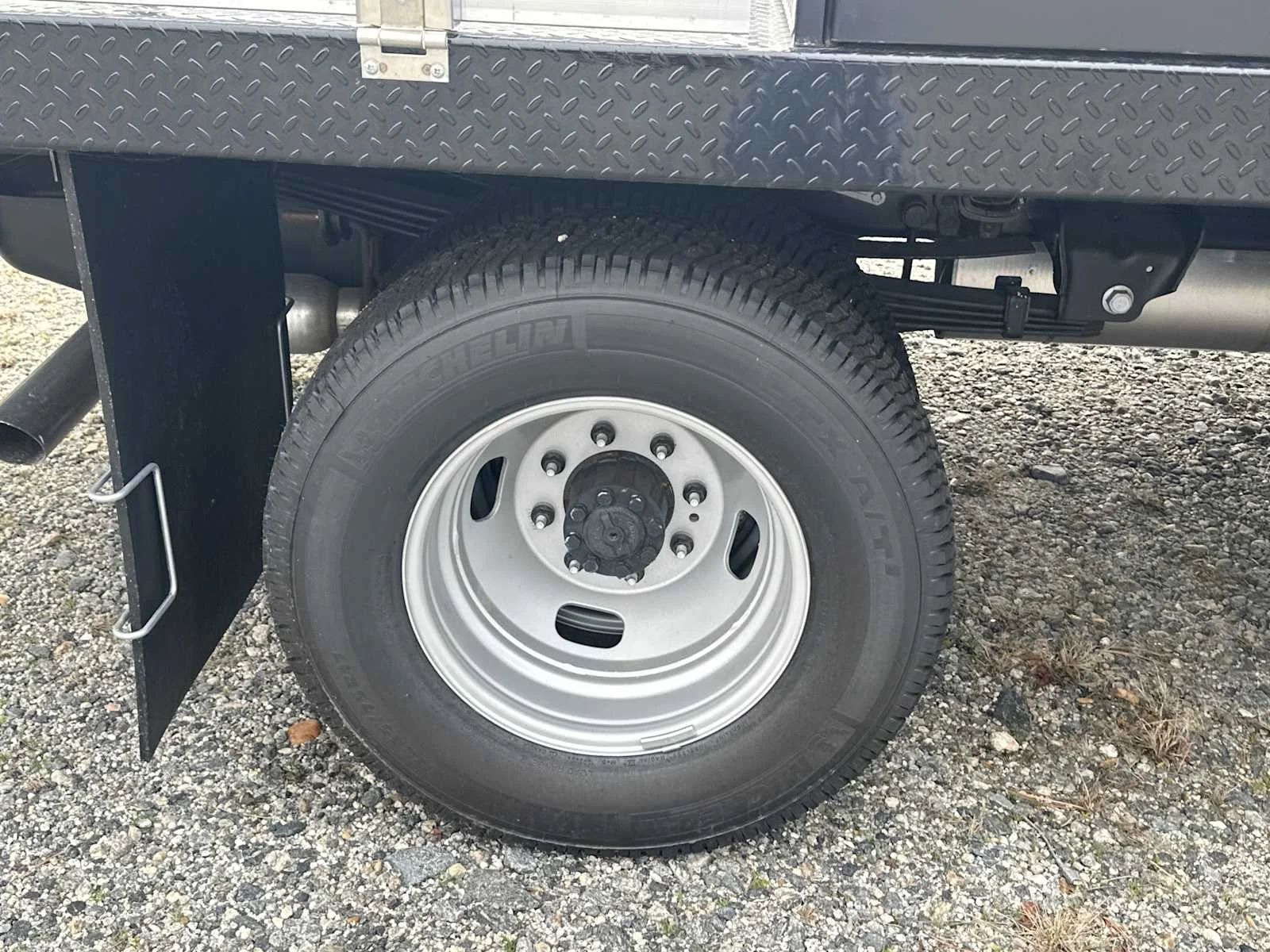 2025 Ford F-350 Super Duty Chassis Cab XL - Photo 18