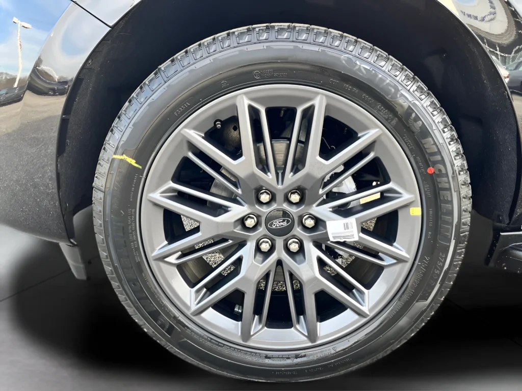 New 2026 Agate Black Metallic Ford Platinum® image 9