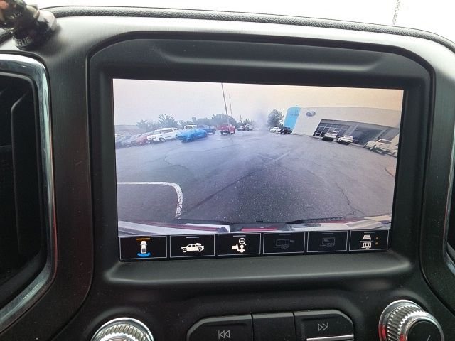 Used 2021 Black GMC AT4 image 18