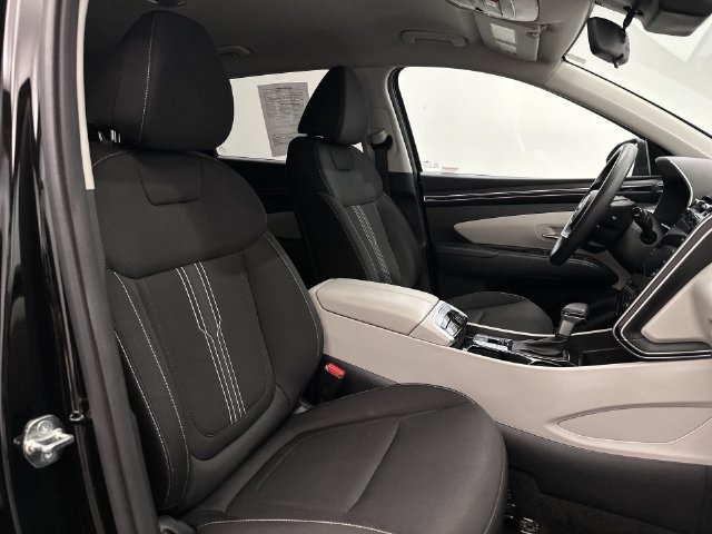 Used 2024 Black Hyundai SEL image 29