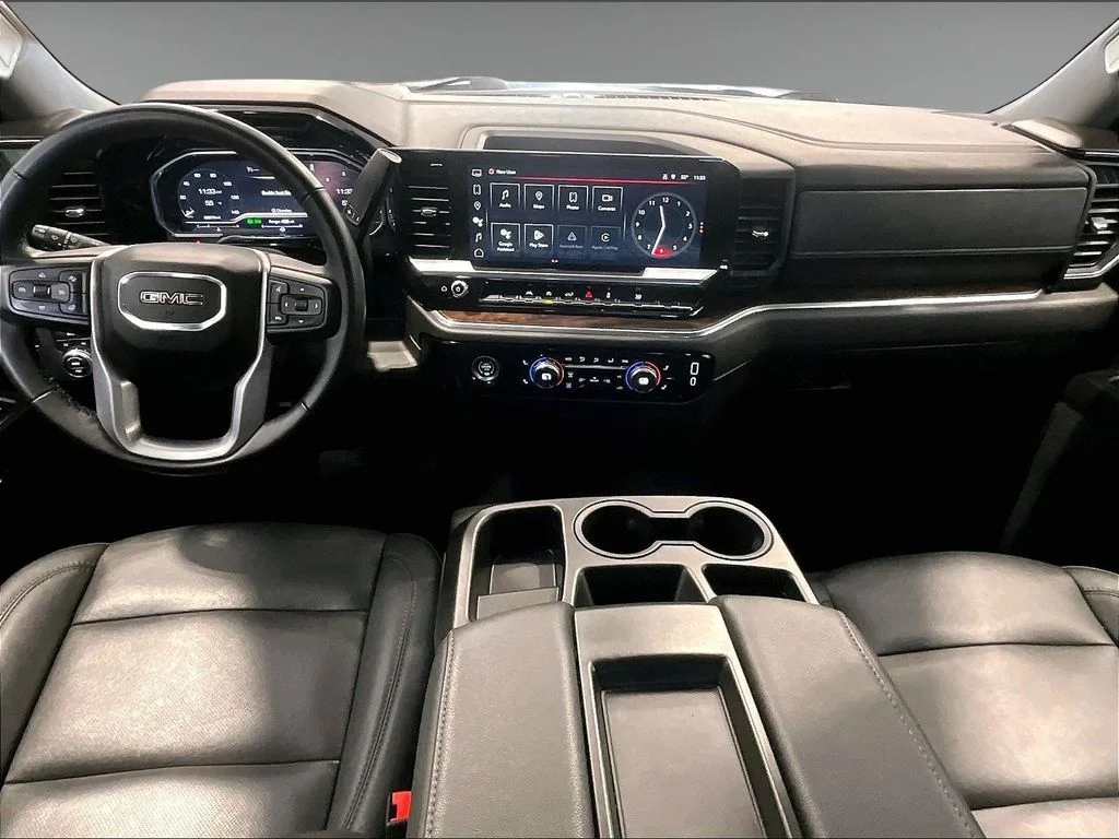 2024 GMC Sierra 1500 SLT - Photo 17