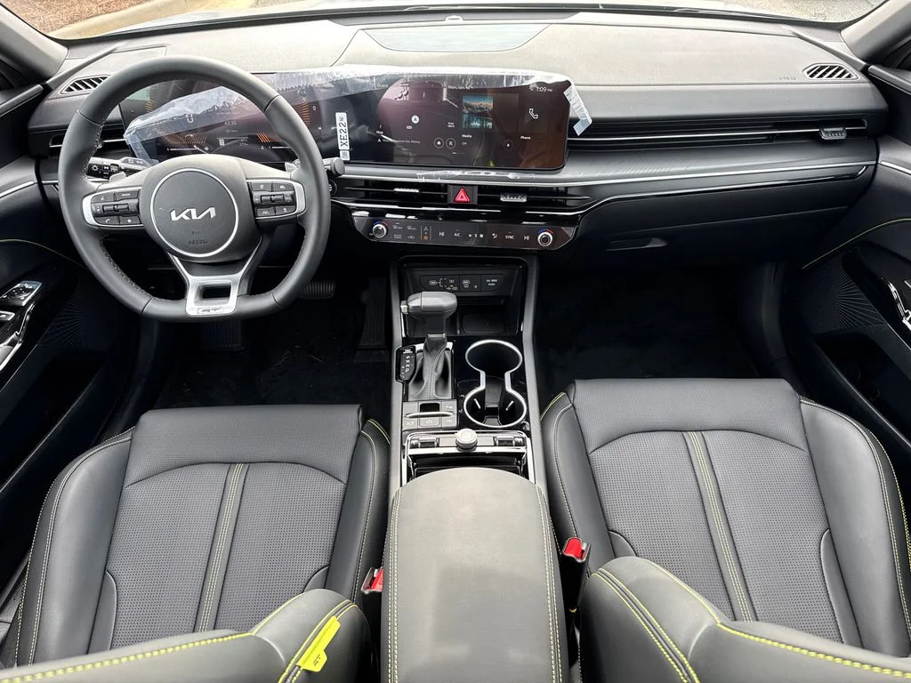 2026 Kia K5 GT - Photo 36