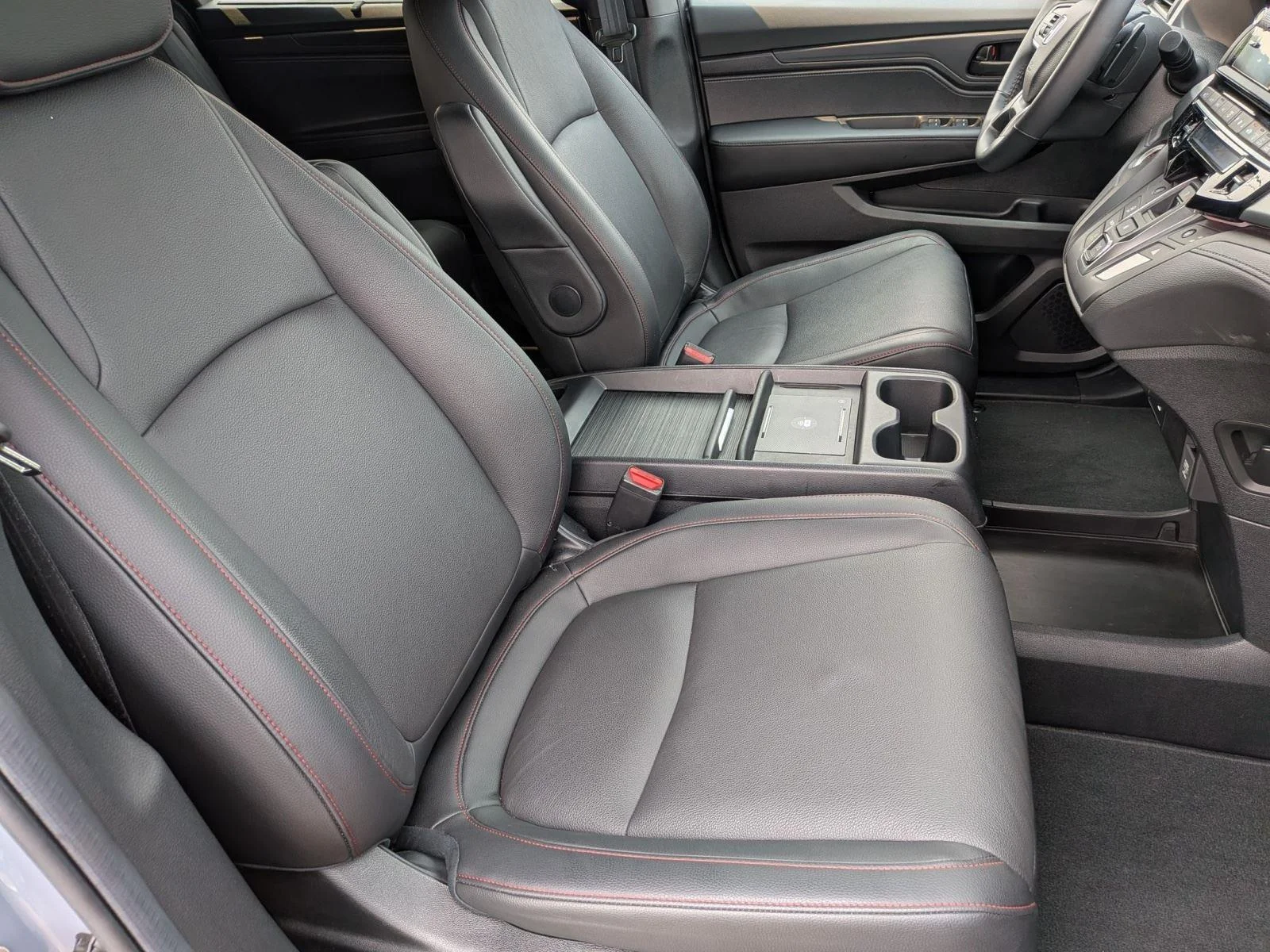 Used 2025 Sonic Gray Pearl Honda Sport-L image 37