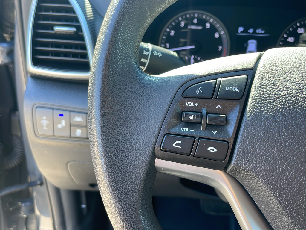 Used 2021 Blue Hyundai SEL image 9
