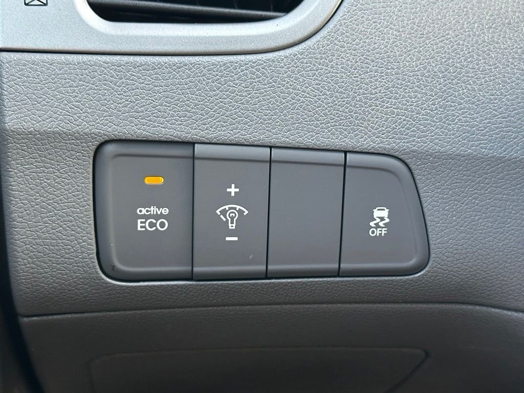 2013 Hyundai Elantra Limited - Photo 22