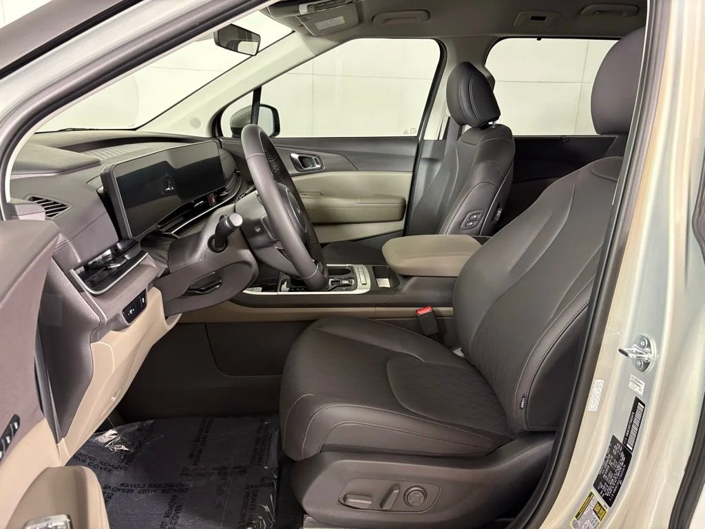 New 2026 White Kia EX image 16