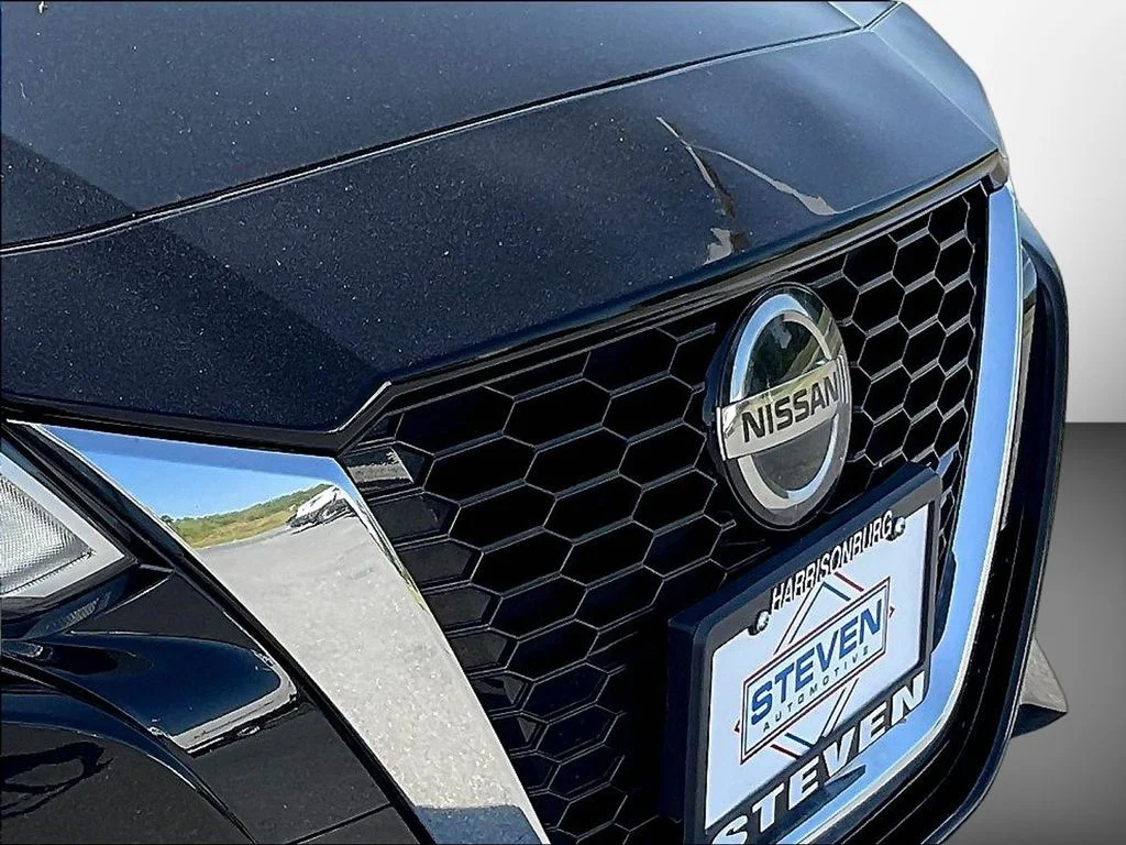 Certified Used 2021 Super Black Nissan 2.5 SV image 34