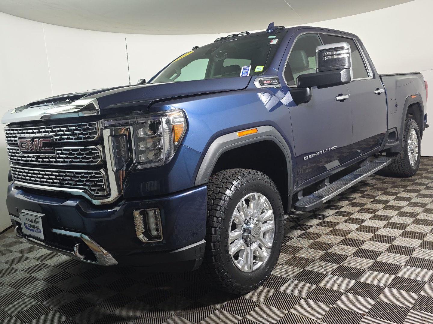Used 2021 Pacific Blue Metallic GMC Denali image 6