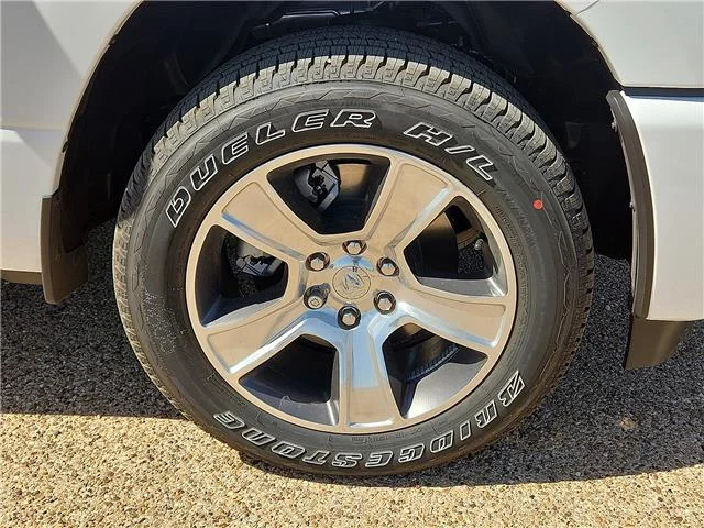 New 2026 PW7 Bright Whit Ram EXPRESS CREW CAB 4X2 5