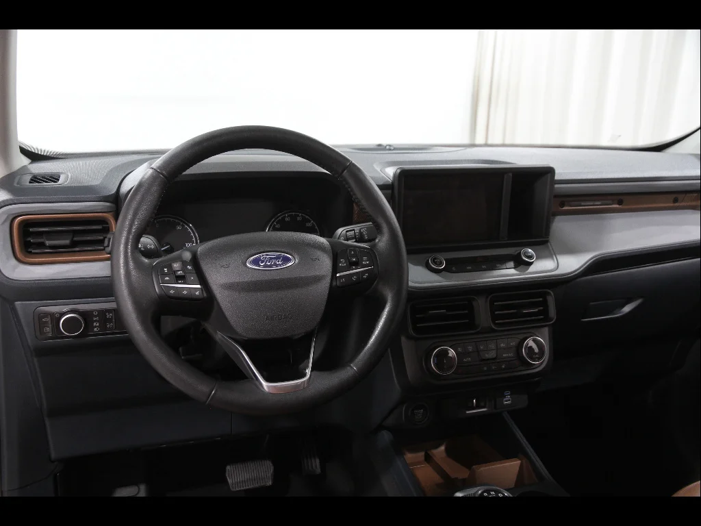 Used 2022 Hot Pepper Red Metallic Tinted Clearcoat Ford Lariat image 7