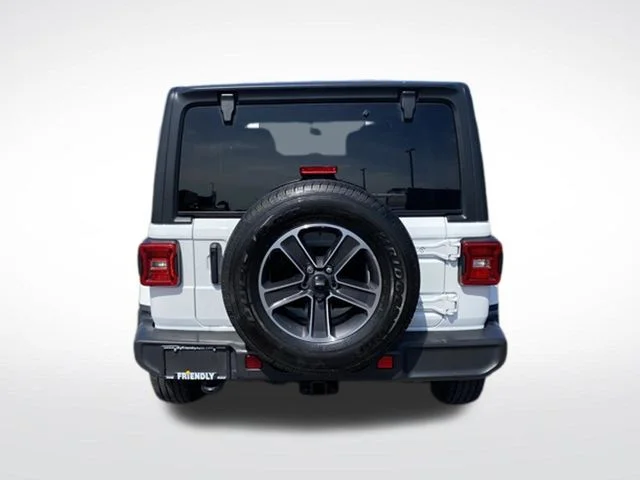 Used 2023 White Jeep Sahara image 4