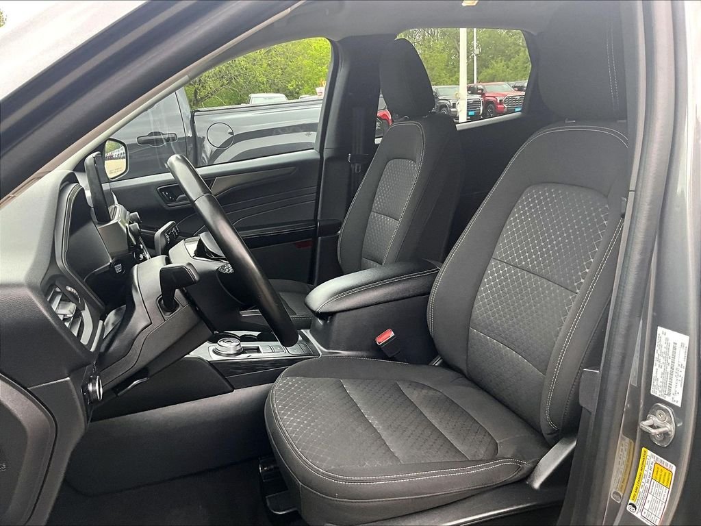 Used 2024 Gray Ford Active image 10