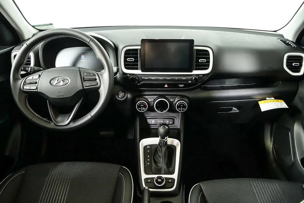 New 2026 Lunar White w/Black Roof Hyundai SEL w/Two-Tone Roof image 30
