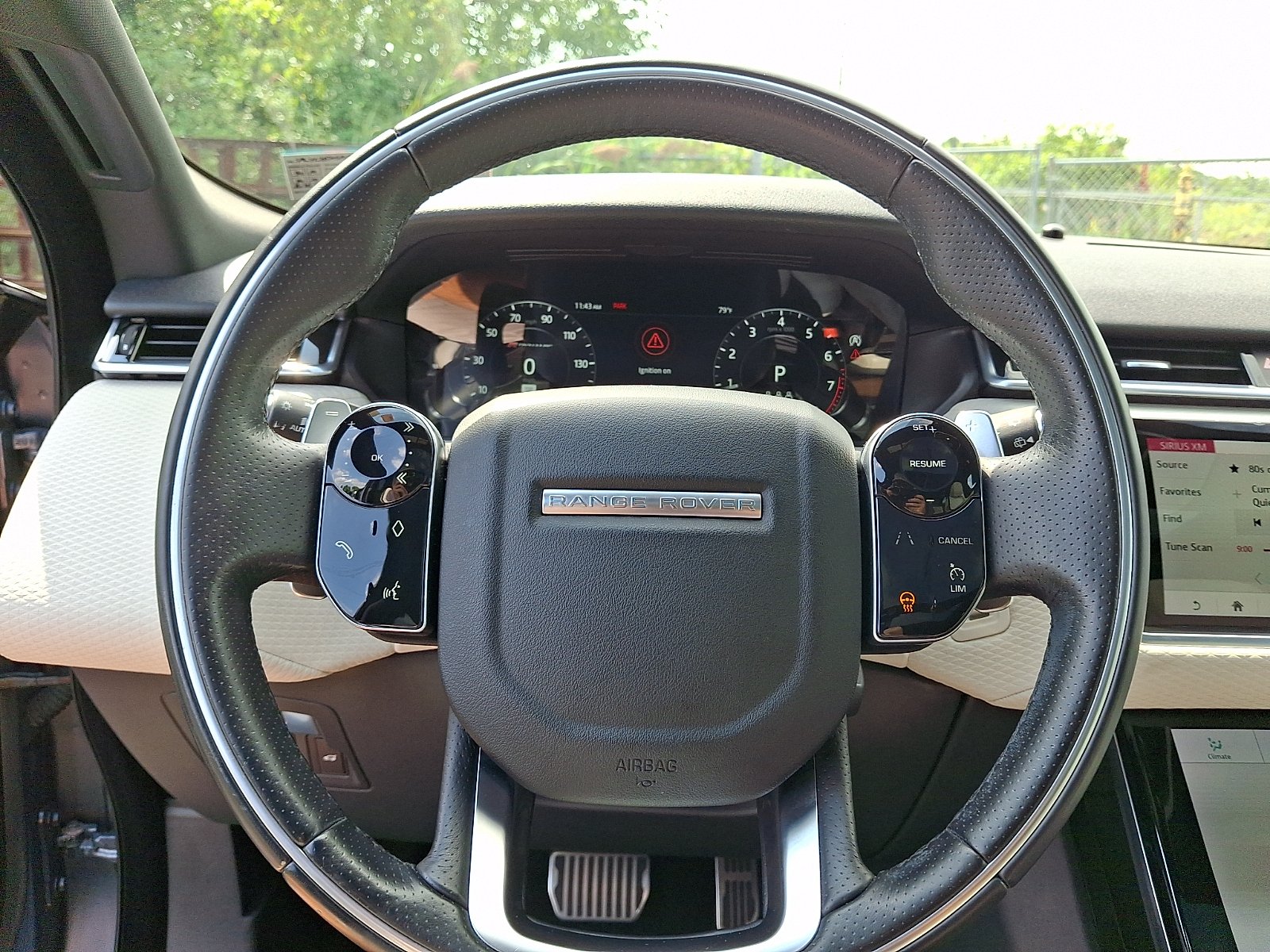 Used 2019 Byron Blue Metallic - 1CK Land Rover P250 R-Dynamic SE image 18