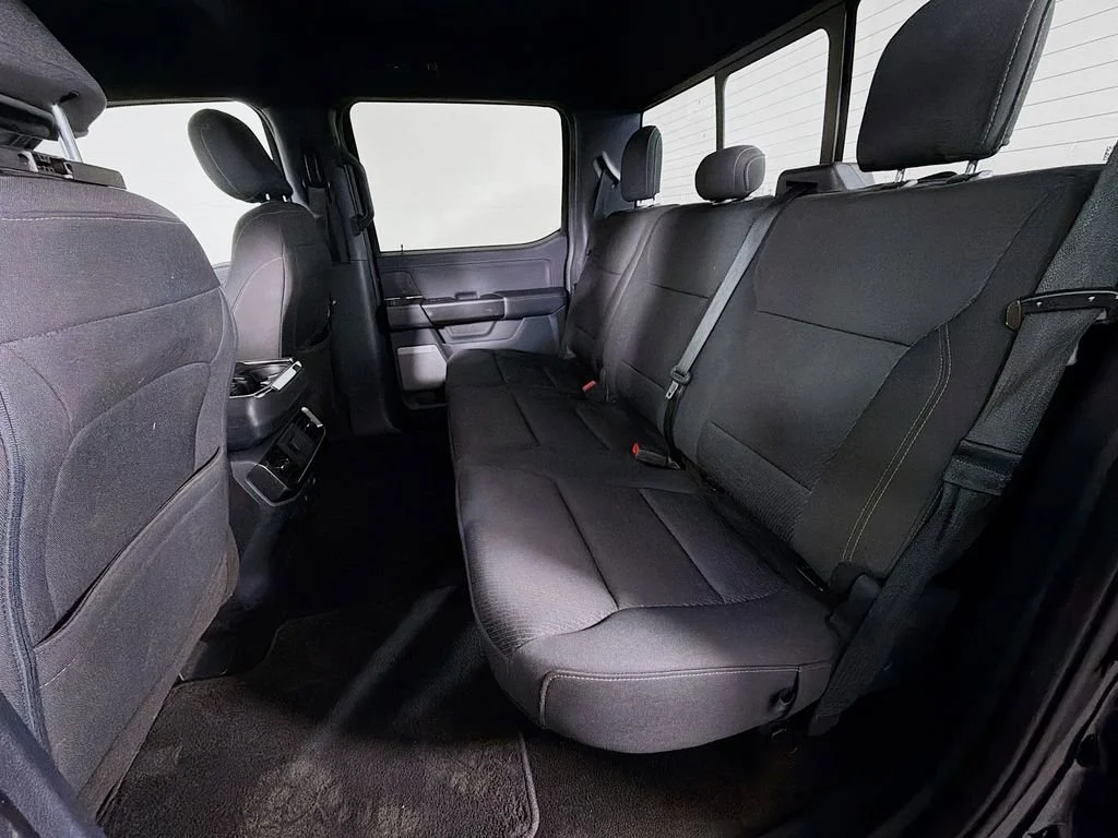 Used 2021 Black Ford XL image 24