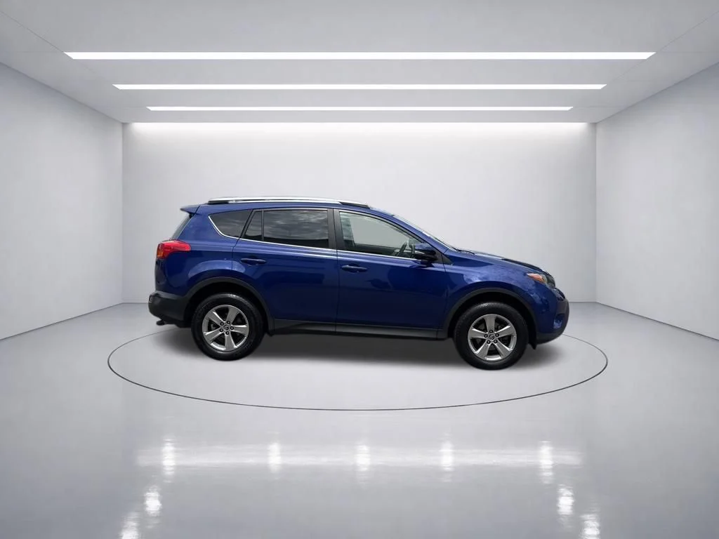 Used 2015 Blue Crush Metallic Toyota XLE image 8