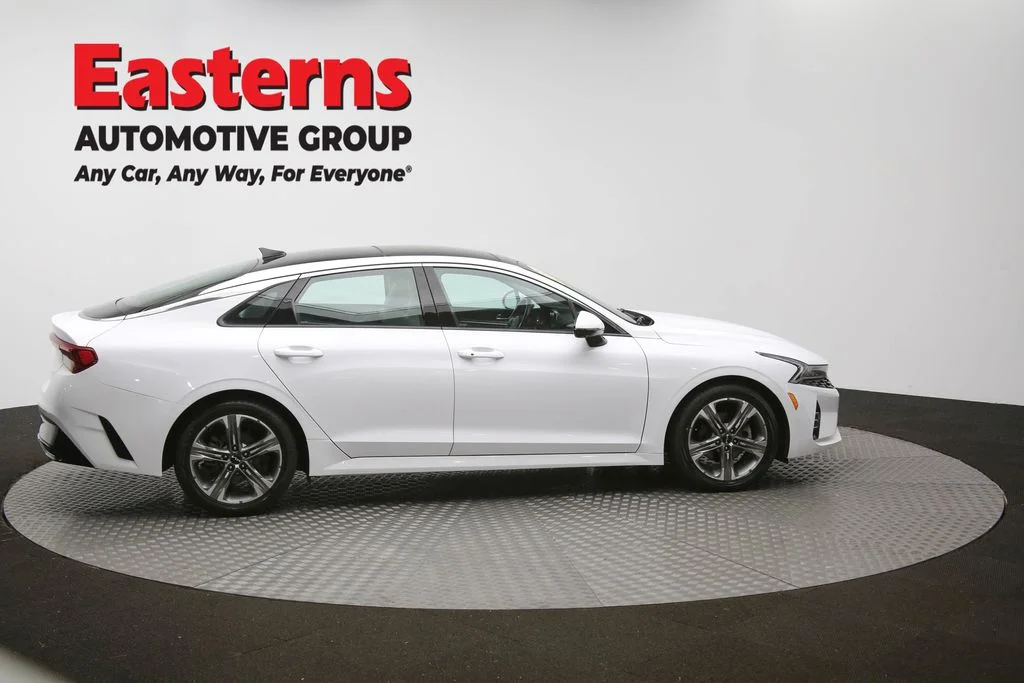 Used 2022 White Kia EX image 44