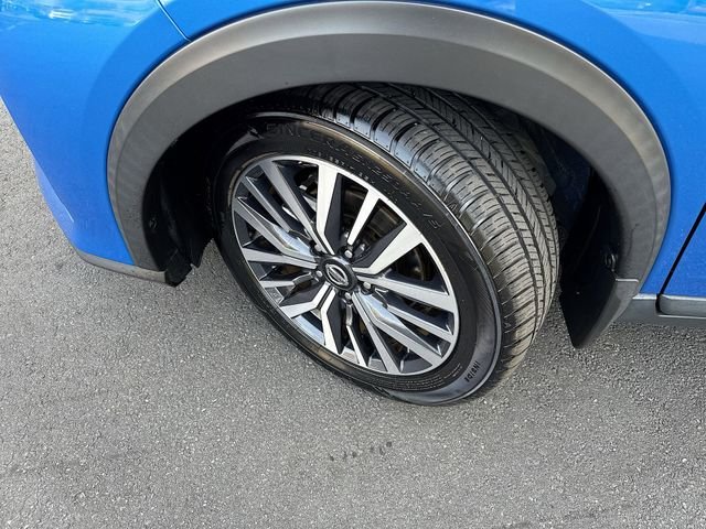 Used 2021 Blue Nissan SV image 10