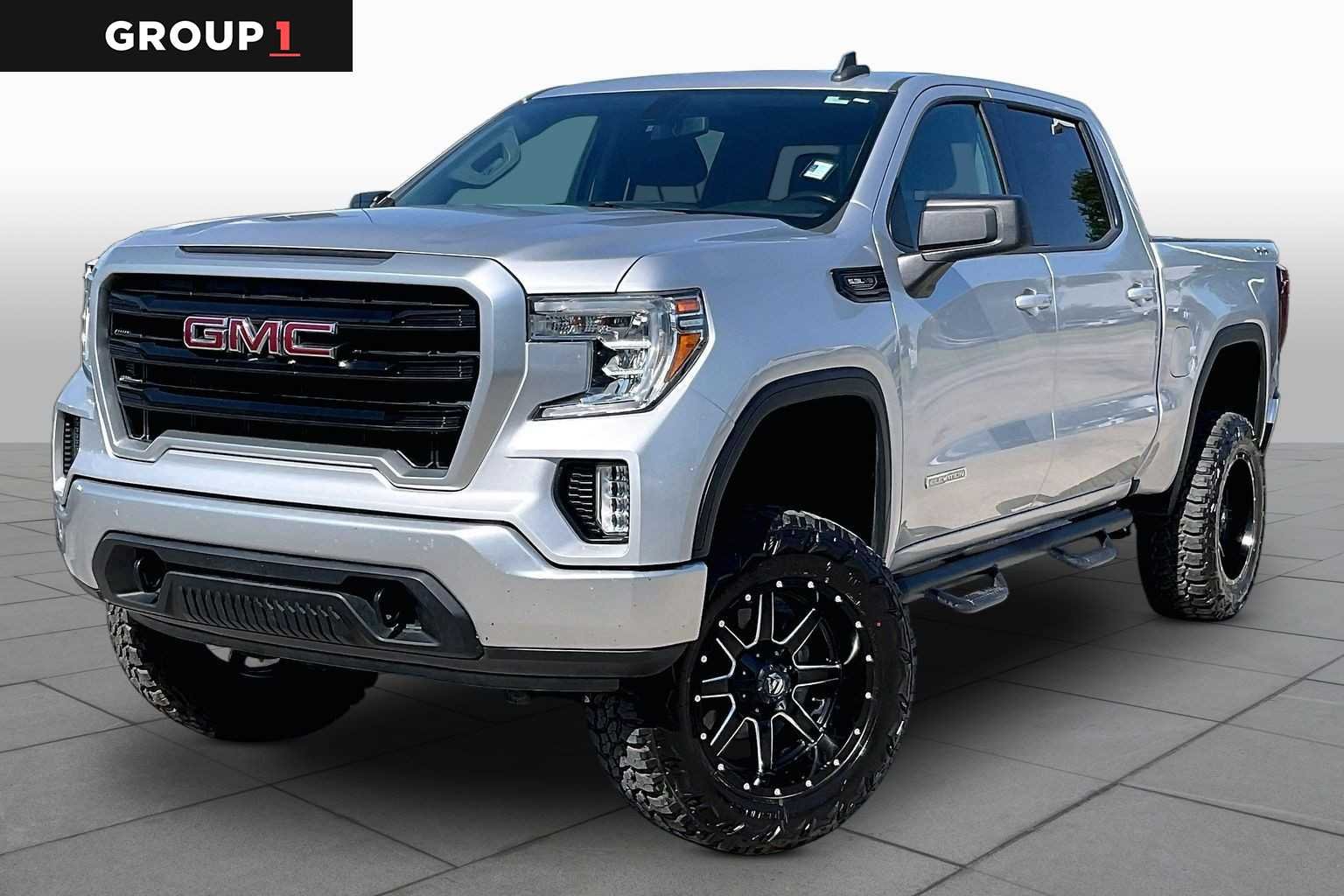 2020 GMC Sierra 4WD Crew Cab Standard Box Elevation's photo