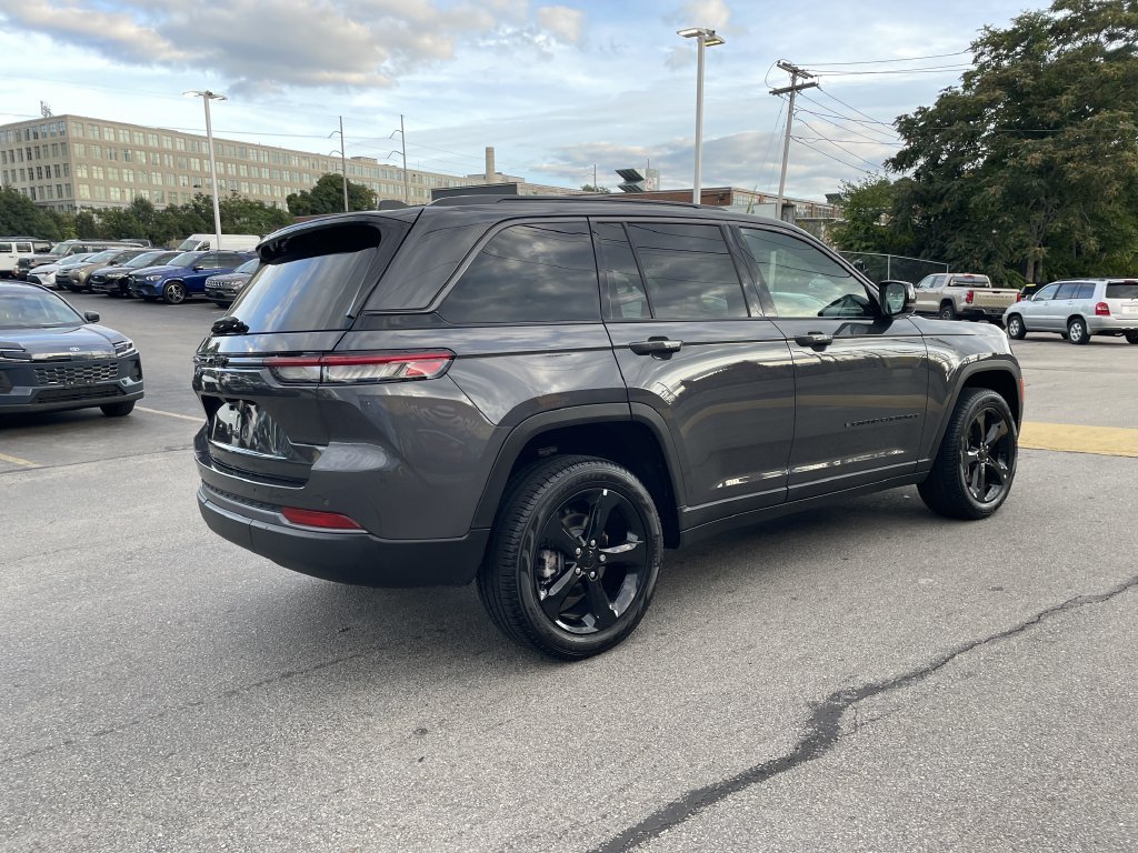 Used 2026 Gray Jeep Limited image 8