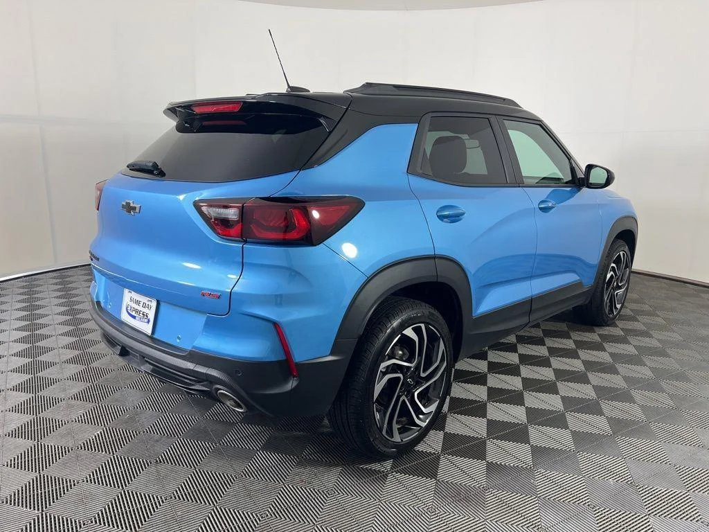Used 2026 Marina Blue Chevrolet RS image 25