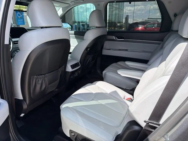 Used 2020 Rainforest Hyundai SEL image 4