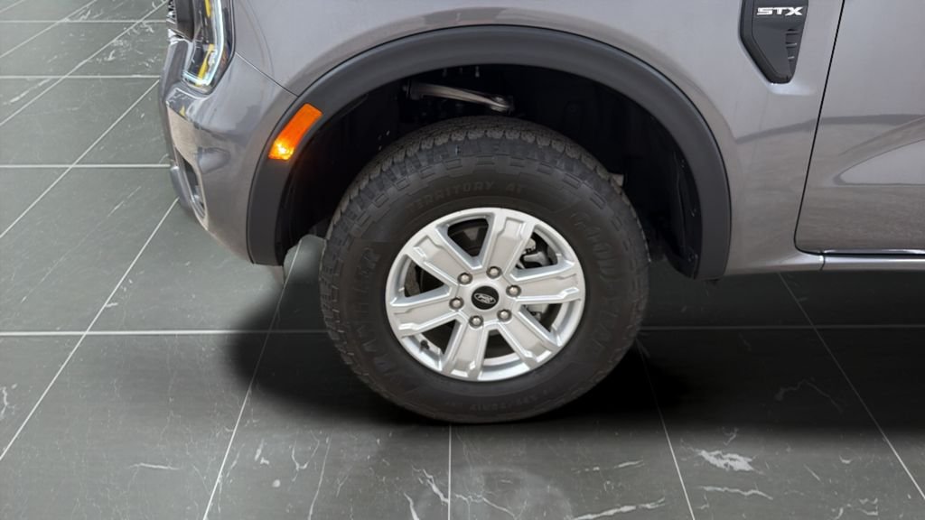 Used 2025 Gray Ford XL image 25