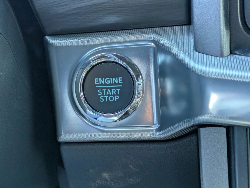 New 2026 Antimatter Blue Metallic Ford Lariat image 32