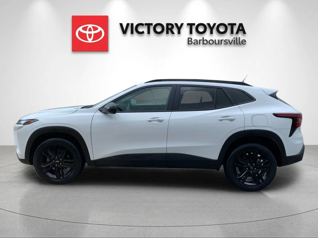 Used 2024 White Chevrolet ACTIV image 2