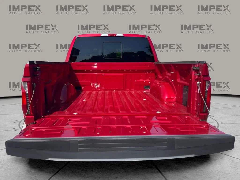 Used 2025 Red Ford XLT image 25