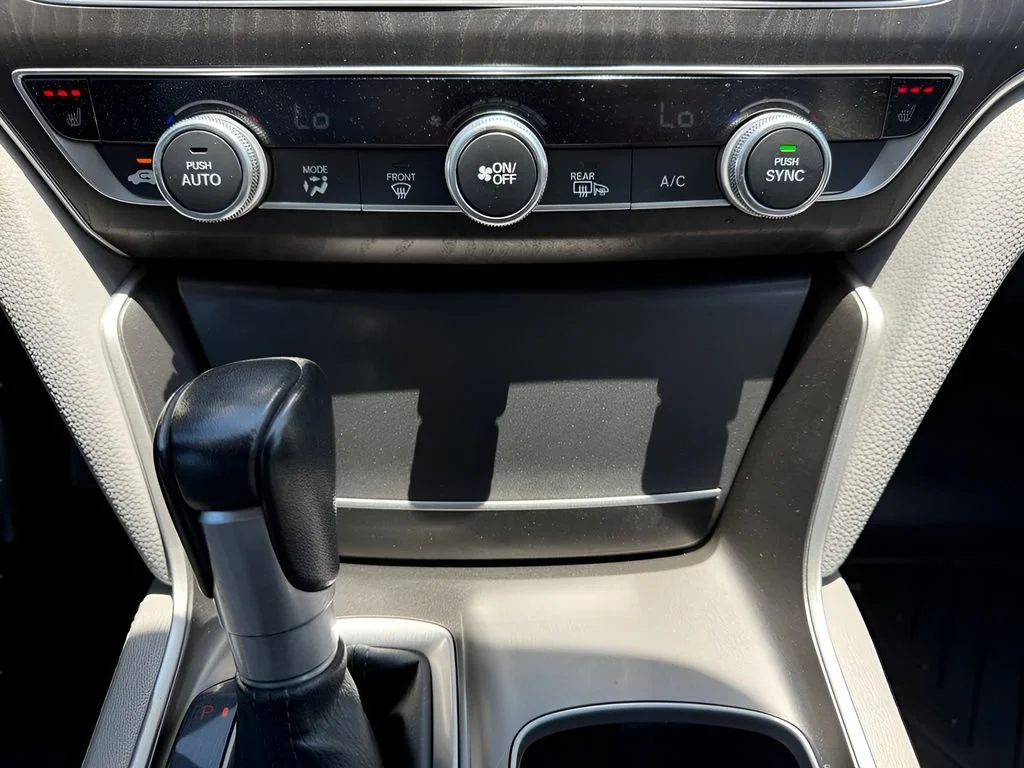 Used 2020  Honda EX-L image 37