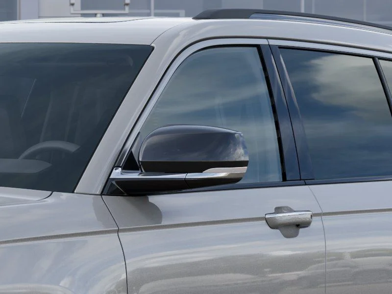 New 2026 Silver Zynith Exterior Paint Jeep Limited image 13
