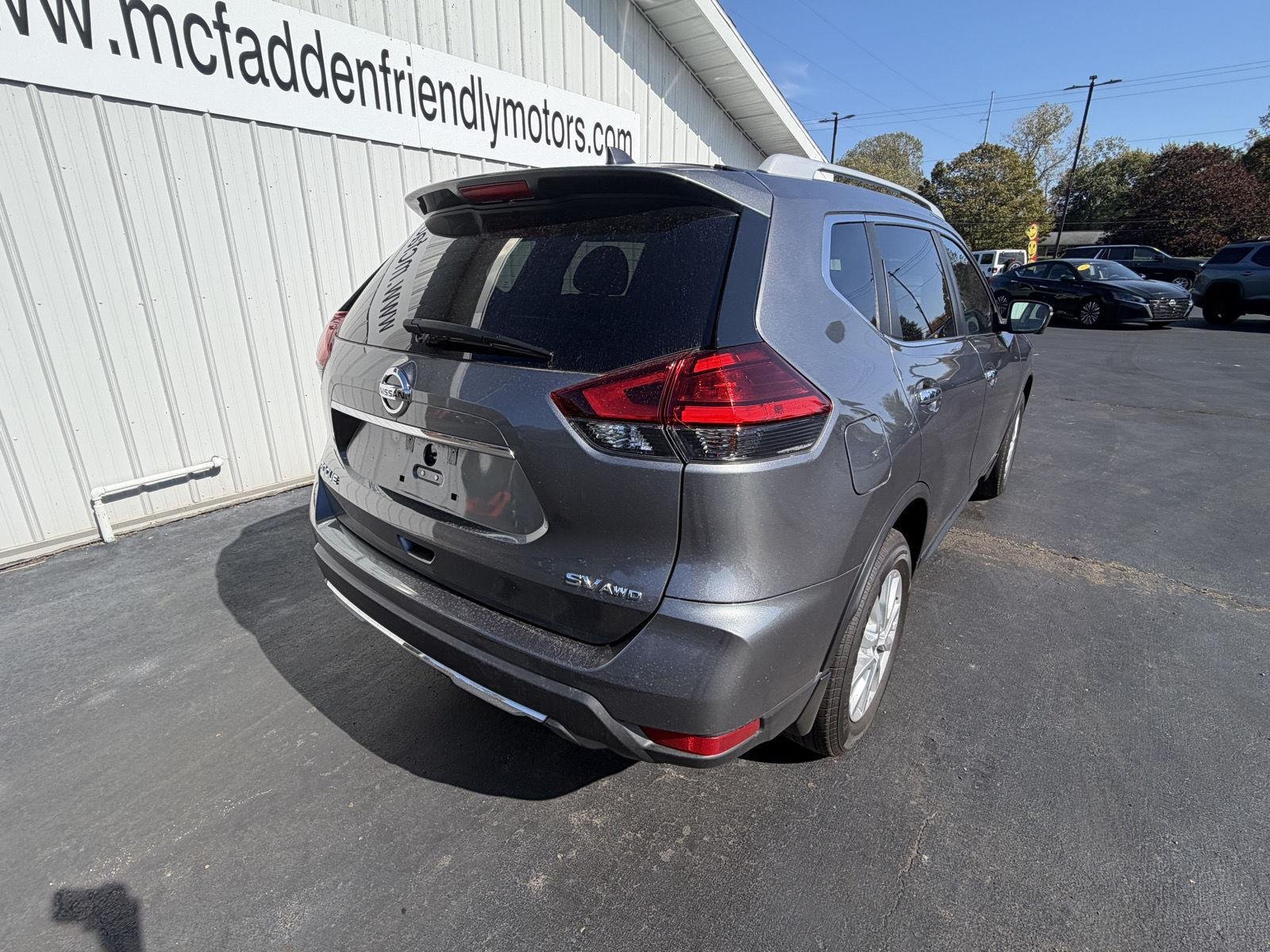 Used 2017 Nissan Rogue SV with VIN 5N1AT2MV1HC818310 for sale in South Haven, MI