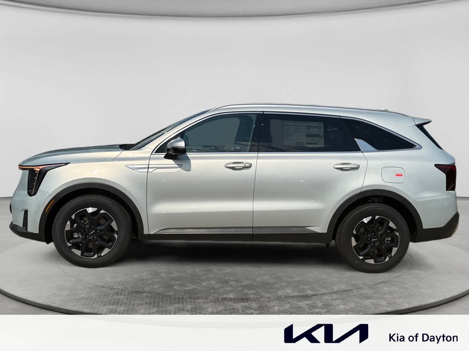 New 2026 Ivory Silver Kia S image 8