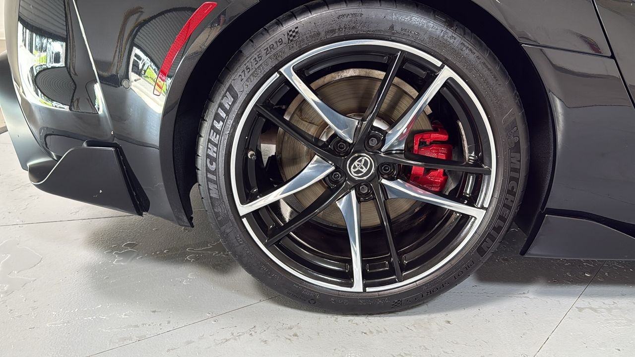 Used 2021  Toyota 3.0 image 21
