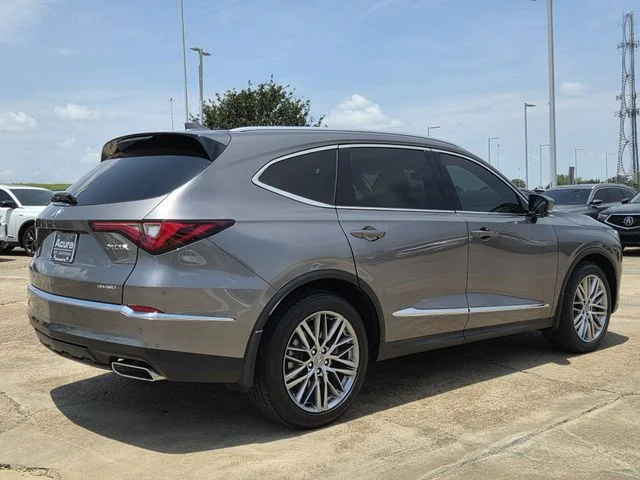 Certified Used 2022 Liquid Carbon Metallic Acura Advance image 4