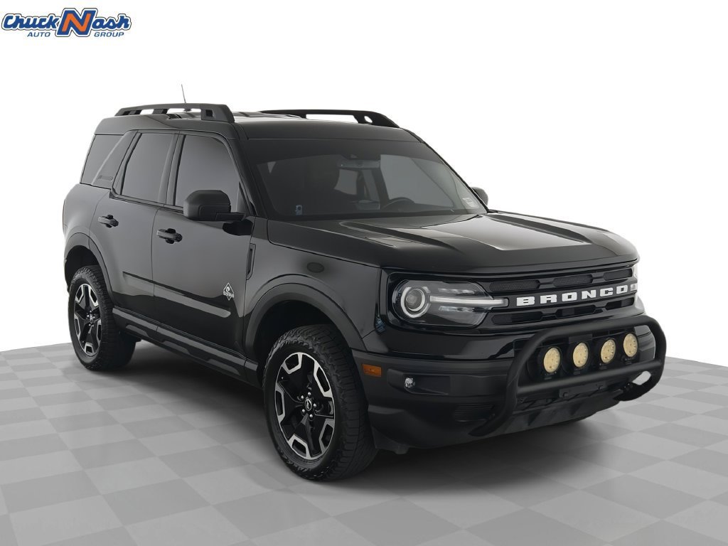 Used 2022 Black Ford Outer Banks image 1