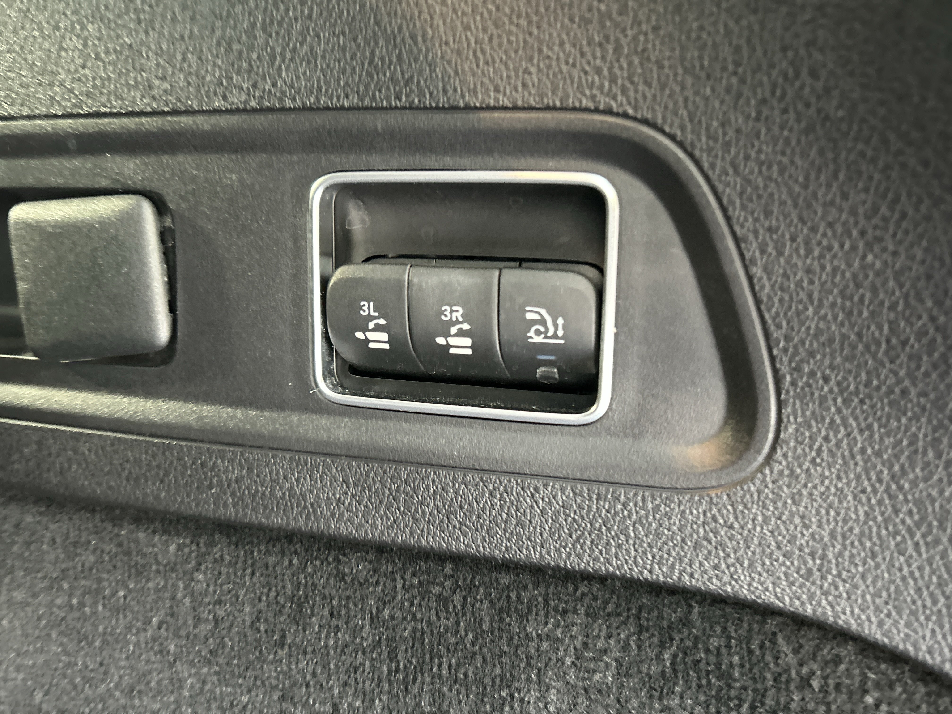 Certified Used 2024 MANUFAKTUR Alpine Grey Mercedes-Benz GLS 580 4MATIC® SUV image 12