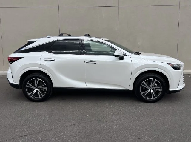 Used 2025 Eminent White Pearl Lexus 350 Premium image 5