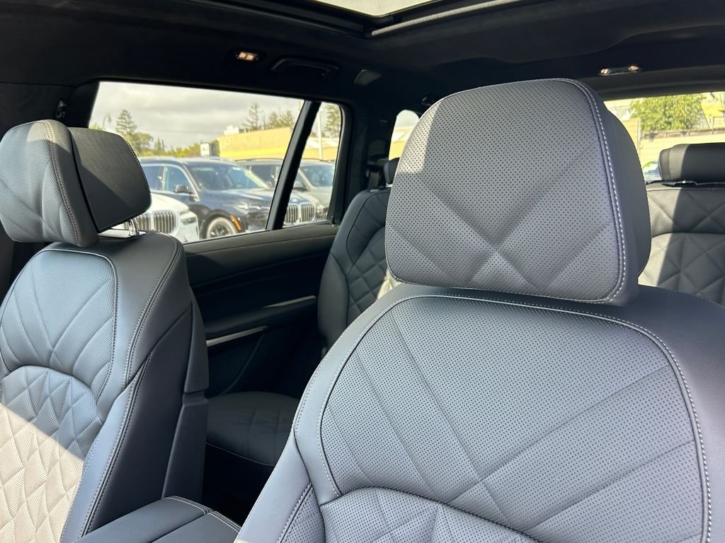 New 2027 Mineral White Metallic BMW xDrive40i image 14