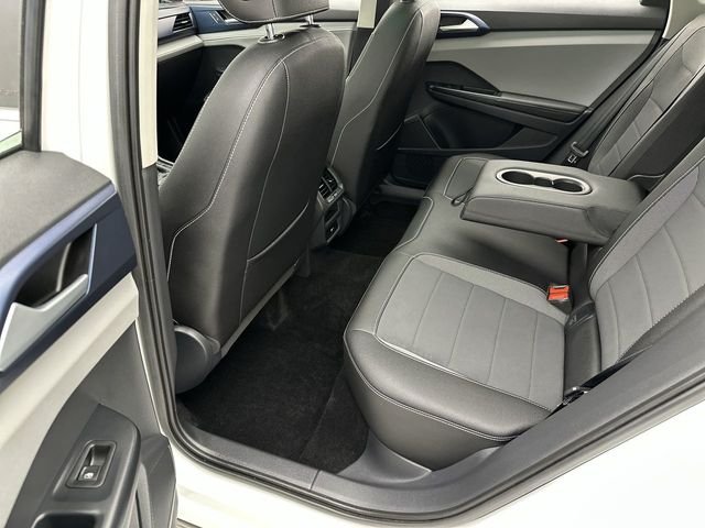 Used 2024 White Volkswagen 1.5T SE image 23