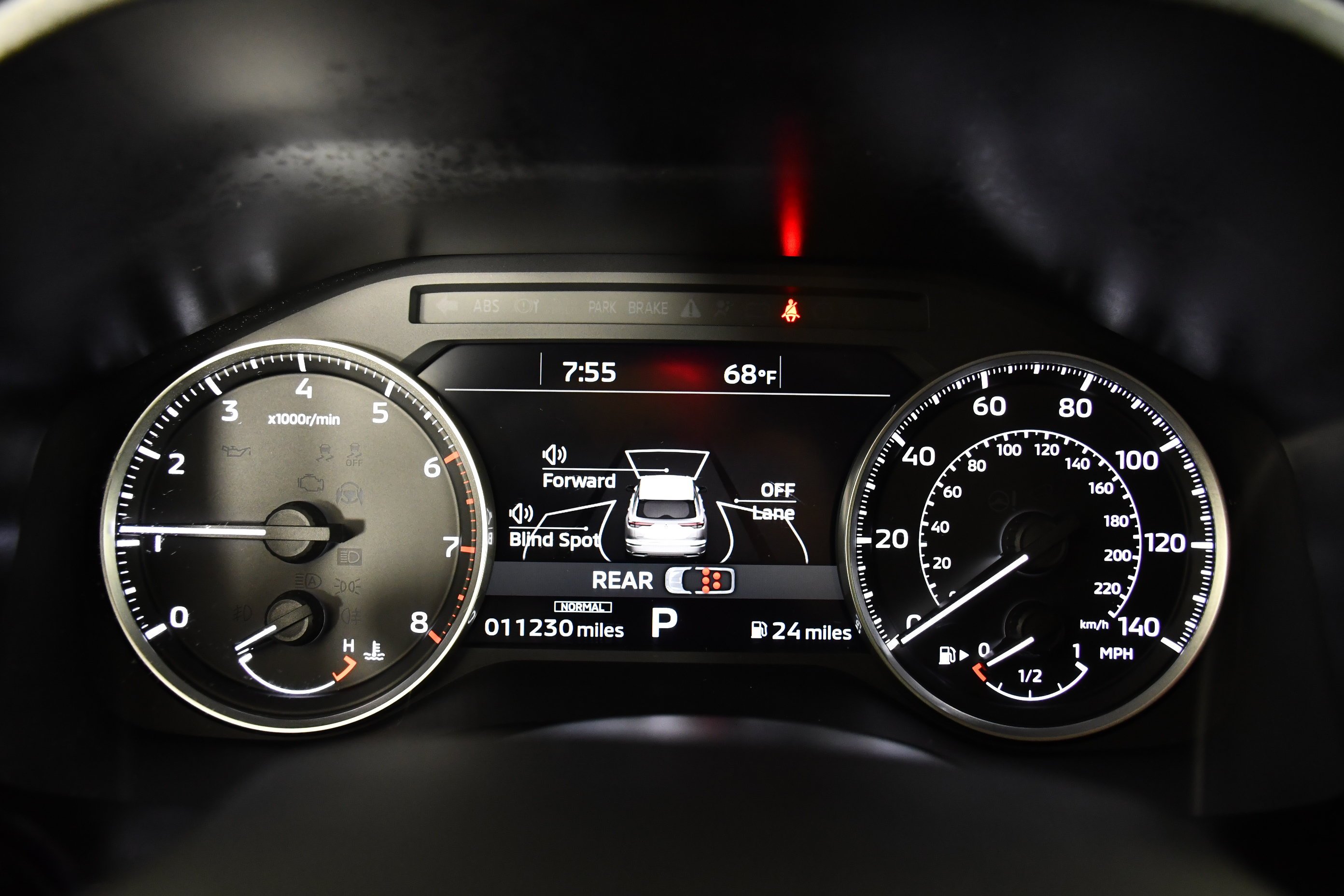 Certified Used 2024 Labrador Black Pearl Mitsubishi SE image 17