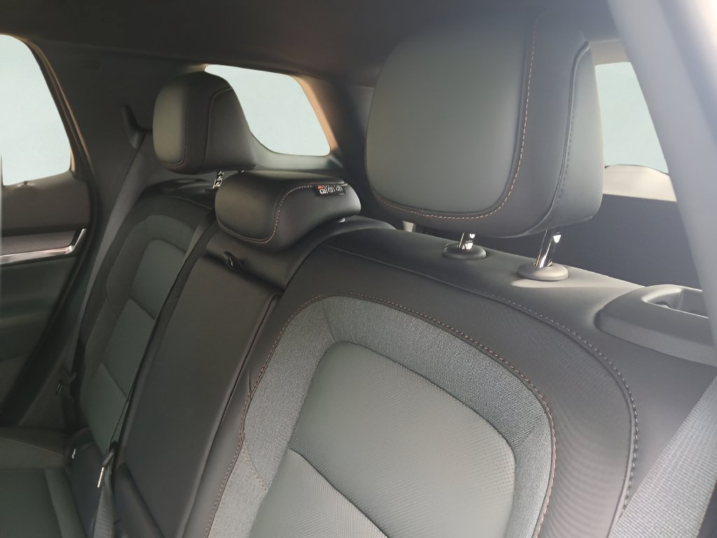 2027 GMC Terrain AT4 - Photo 20