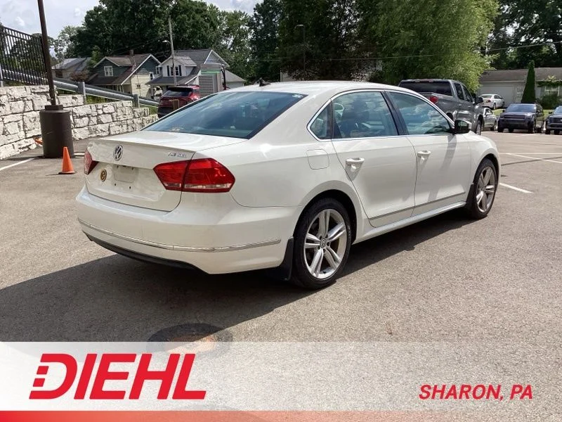 Used 2014 White Volkswagen SEL Premium image 7